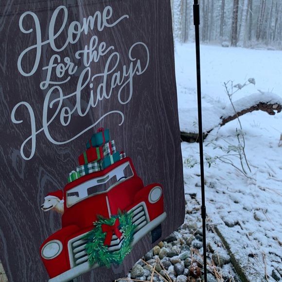 Meet your Posher, Nicole - Picture 1 of 1